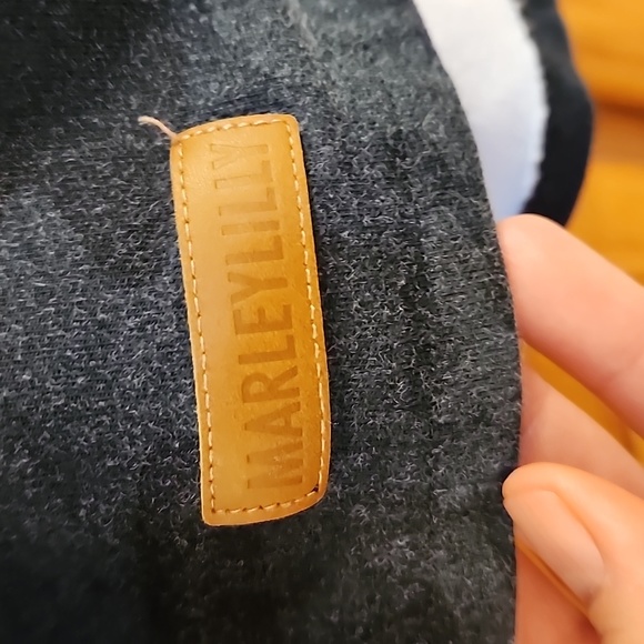 Refreshing my closet - Picture 5 of 5